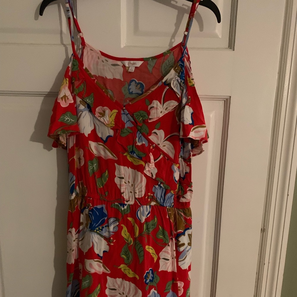 Candie’s red luau dress